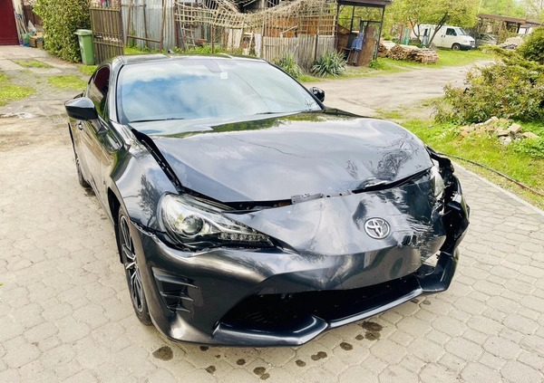 Toyota GT86 cena 35000 przebieg: 70075, rok produkcji 2018 z Miłomłyn małe 562